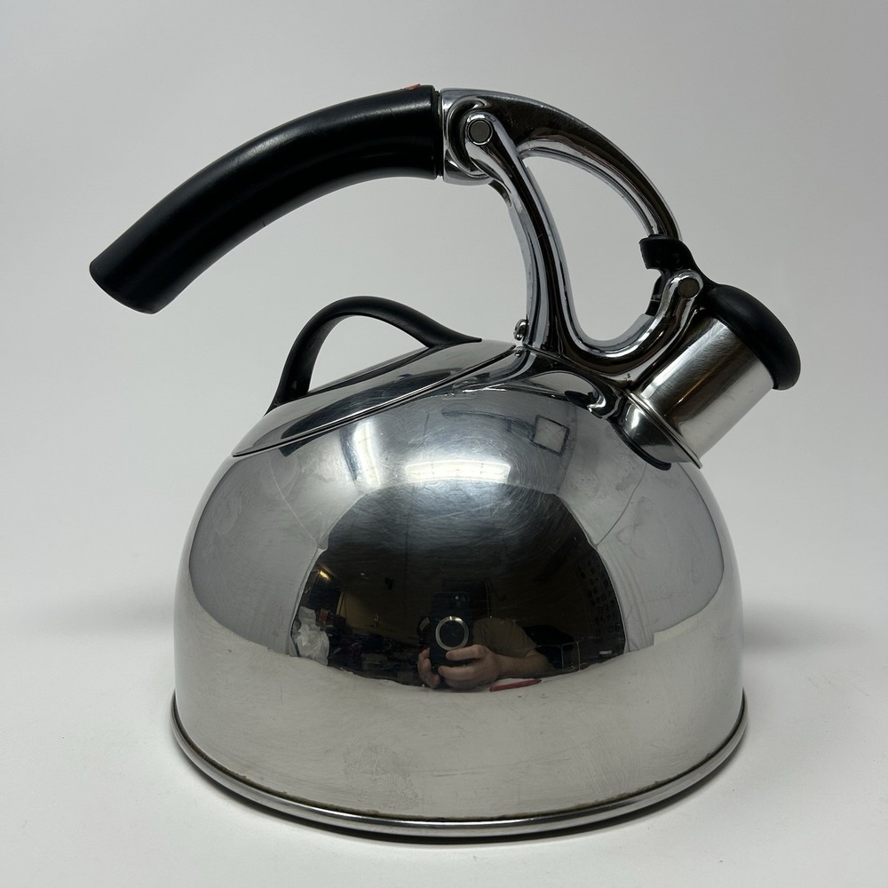 OXO Uplift Tea Kettle 18/8 Stainless Steel 2 qt/1.9L Good Grips Uplift Stovetop